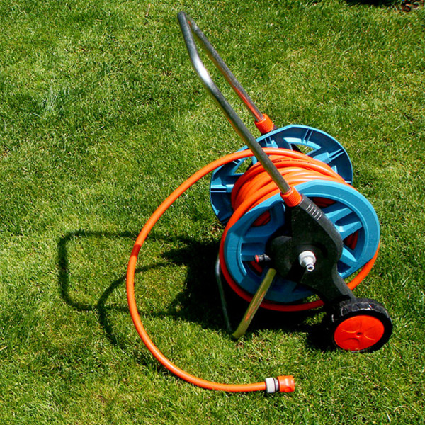 ГРАДИНСКИ МАРКУЧИ И МАКАРИ