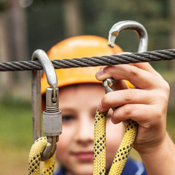 КАРАБИНИ, СКОБИ И ОБТЕГАЧИ