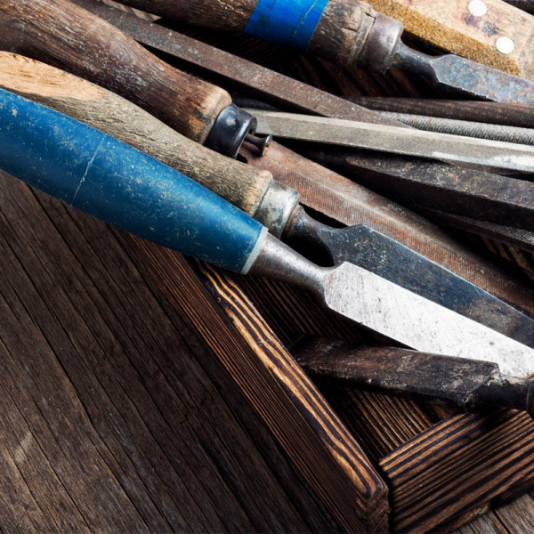 ПИЛИ И ДРЪЖКИ