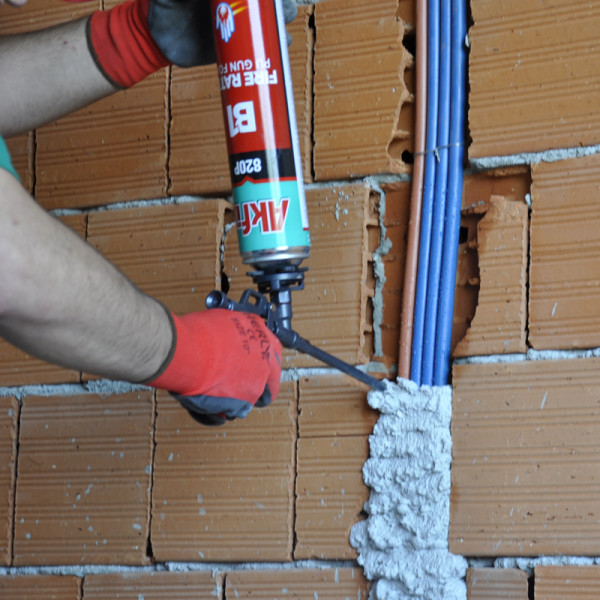 СТРОИТЕЛНО-МОНТАЖНИ ПОЛИУРЕТАНОВИ ПЯНИ